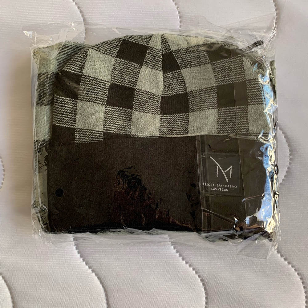 M Resort Knit Hat and Scarf